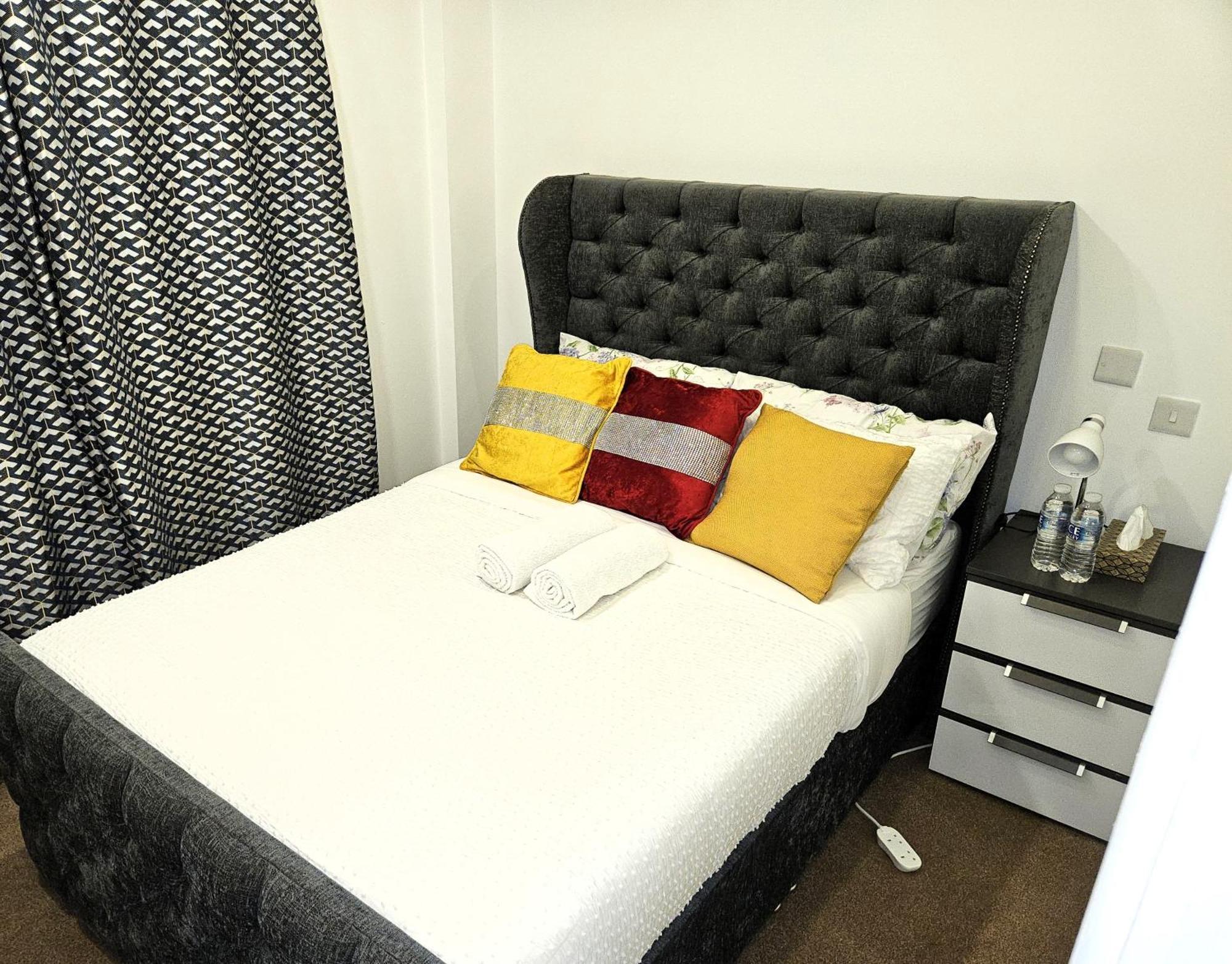 London Sleephouse Partying Is Not Allowed Pls Exteriér fotografie